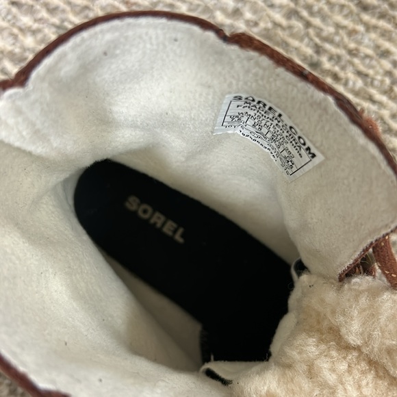 Sorel ankle boots 7.5 - Picture 8 of 8
